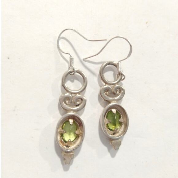 Vtg 925 Sterling Silver Oval Cut Peridot Dangle Drop Earrings Hook Art Nouveau - Picture 5 of 9